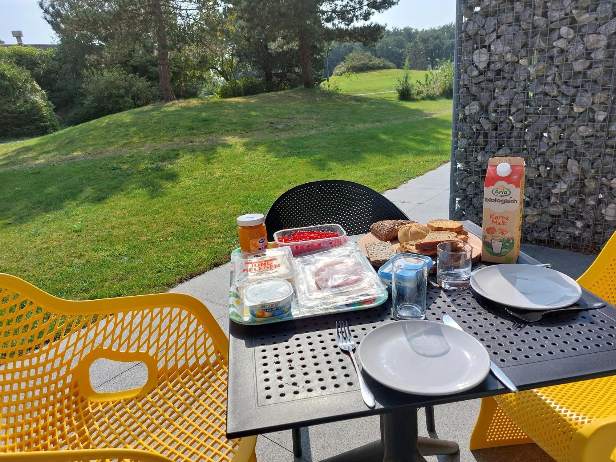 'T Strandhuys En De Vuurtoren, Met Eigen Keuken, Zonnig Terras Nabij Dorp, Duinen En Strand, Incl Verwarmd Binnen Zwembad Холум Екстериор снимка