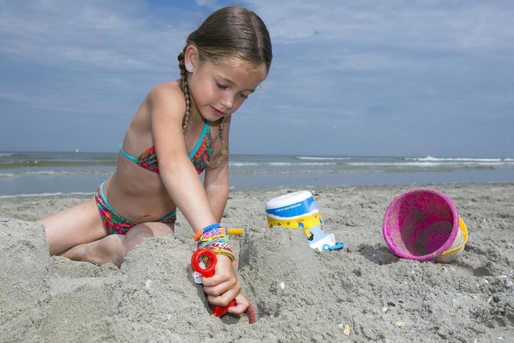 'T Strandhuys En De Vuurtoren, Met Eigen Keuken, Zonnig Terras Nabij Dorp, Duinen En Strand, Incl Verwarmd Binnen Zwembad Холум Екстериор снимка