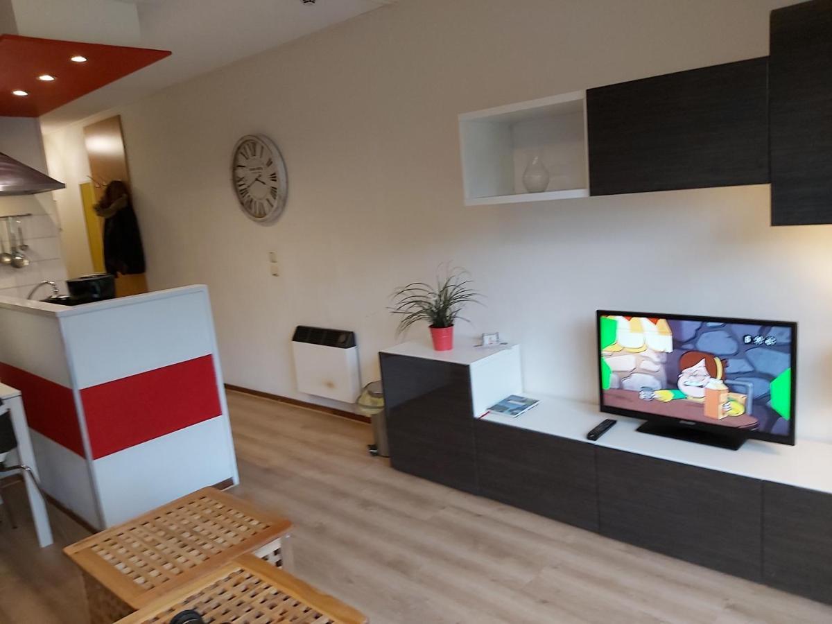 'T Strandhuys En De Vuurtoren, Met Eigen Keuken, Zonnig Terras Nabij Dorp, Duinen En Strand, Incl Verwarmd Binnen Zwembad Холум Екстериор снимка